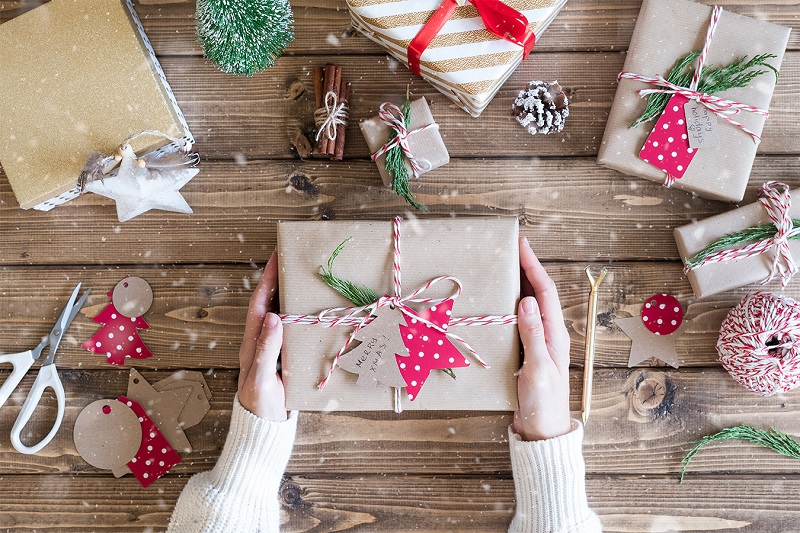 What Are The Perks Of Using A Parcel Service That Is A Legitimate One?