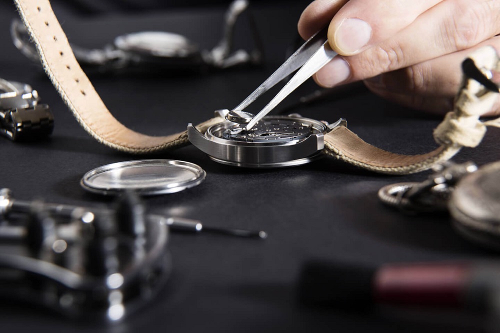 How To Choose the Best Watch Repairing Services