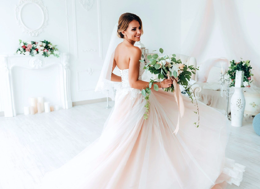 How To Stress Less on Your  Shop Wedding Day
