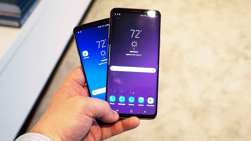 What are the factors that you need to consider while buying a smartphone?