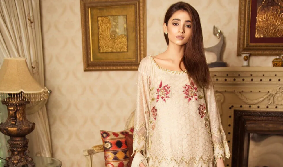 Online Dress Shopping: Tips For Curating Your Signature Style